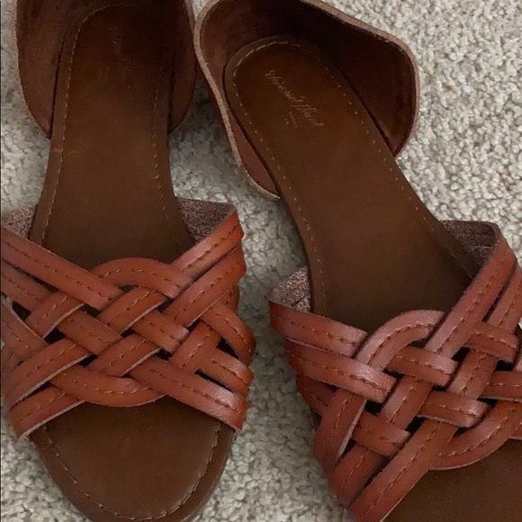 Universal Thread Brown Shoe - Picture 2 of 4